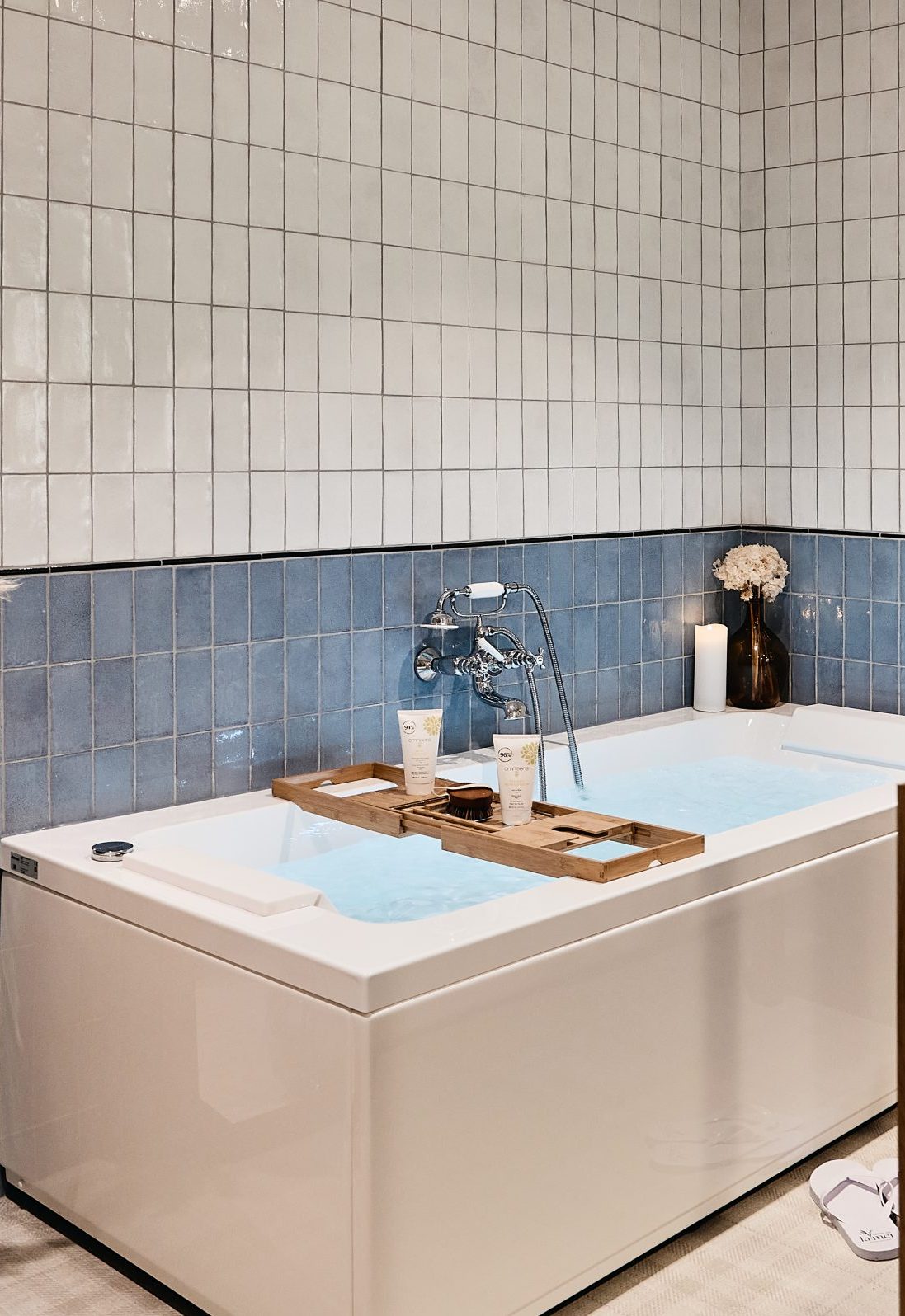 Se relaxer | Baignoire Balneo Hotel de la Mer 1 scaled e1747861970770 Baignoire Balneo Hotel de la Mer 1 scaled e1747861970770