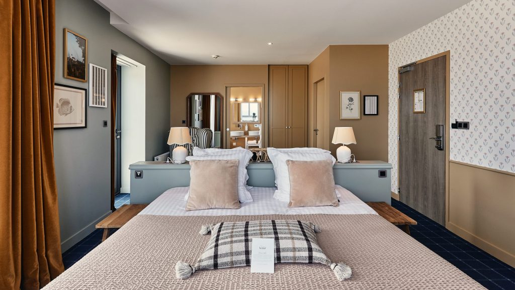 Junior Suite Mer Hotel de la Mer 3 scaled e17478547278