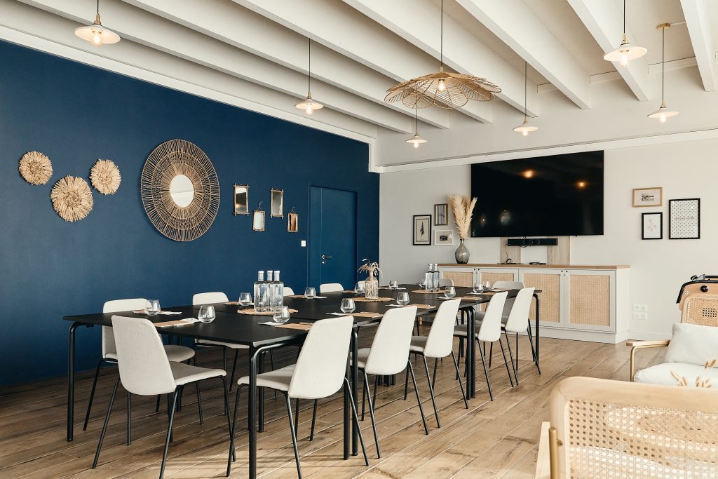 Organiser un séminaire en bord de mer : immersion professionnelle à l’Hôtel de la Mer | Seminaires Hotel de la Mer 15 2 Salons modulables séminaire